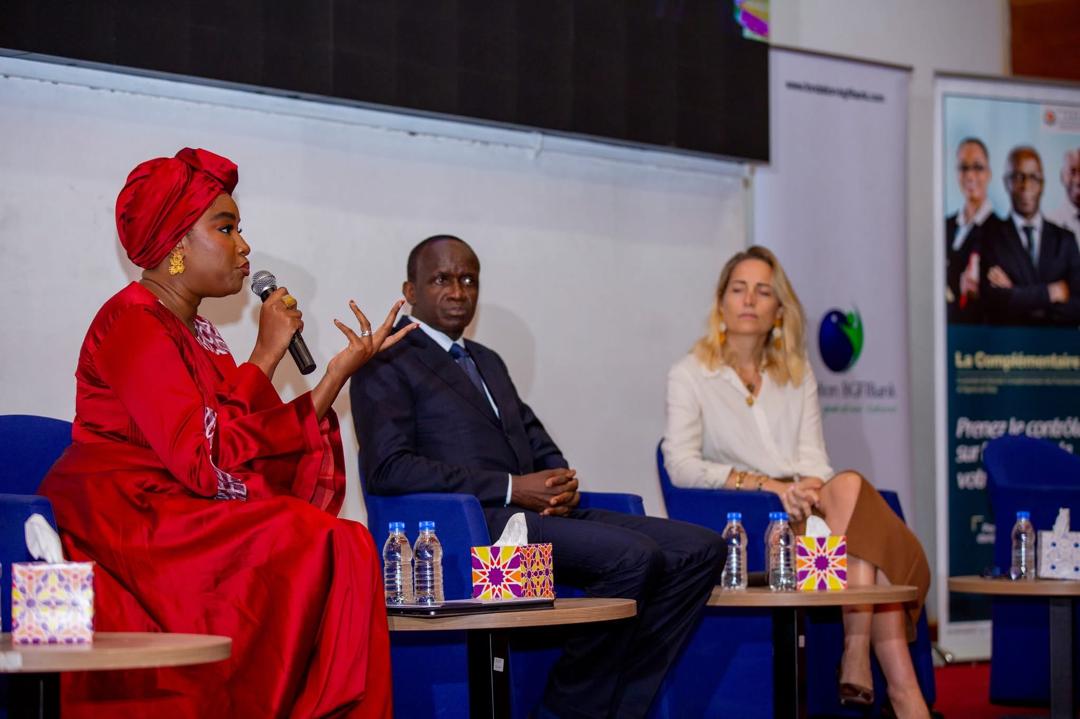 Panel de discussion lors d’une conférence de la Fondation BGFIBank aux ASCOM